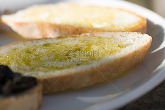 橄榄油面包图片