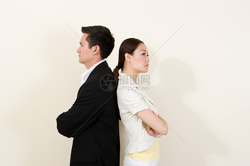 背靠背比赛密集分布 体能管理成冲击季后赛关键因素