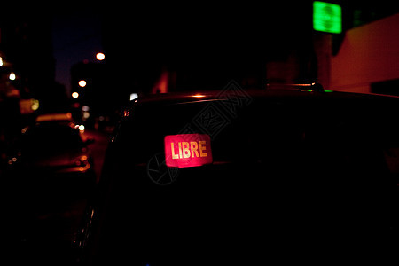 照明出租车标志图片