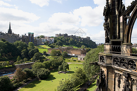 从苏格兰纪念碑俯瞰爱丁堡图片
