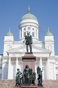 沙皇亚历山大二世雕像和赫尔辛基大教堂图片