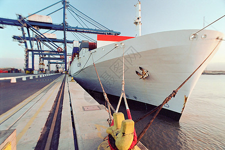 抛锚船图片素材