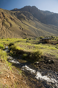 智利山间溪流图片
