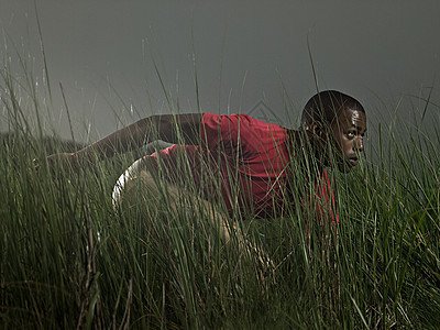 草场男运动员图片