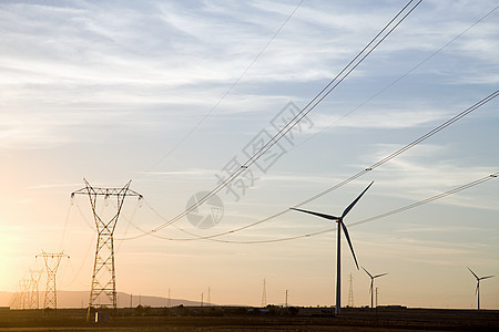 风力涡轮机和塔架图片