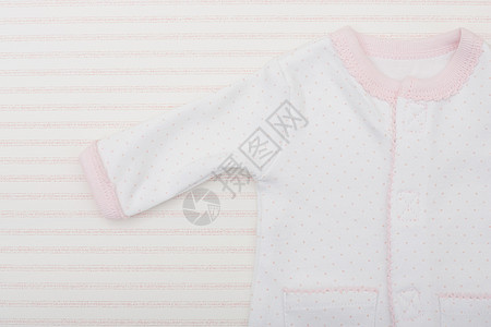 粉色婴儿服装图片