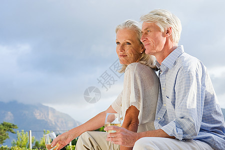 中老年夫妇背景图片