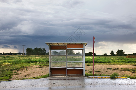 远程设置的公共汽车站图片