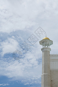 文莱巴加湾苏丹奥马尔阿里赛福丁清真寺和多云天空的细节图片