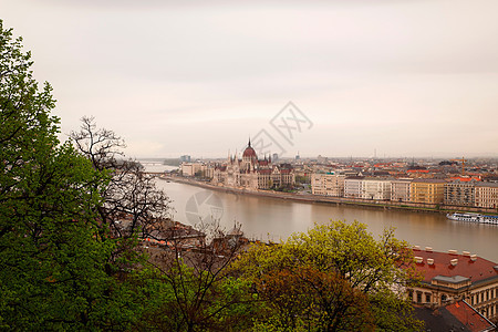布达佩斯和议会图片