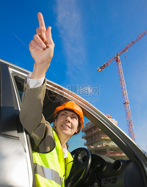 在建筑工地指挥的女人图片