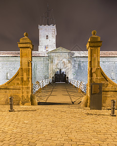 西班牙加泰罗尼亚巴塞罗纳蒙普里奇城堡入口桥图片