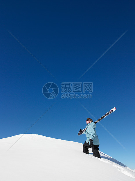 滑雪者图片