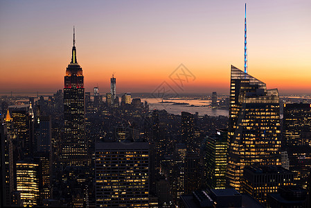 美国纽约曼哈顿照亮高清图片素材