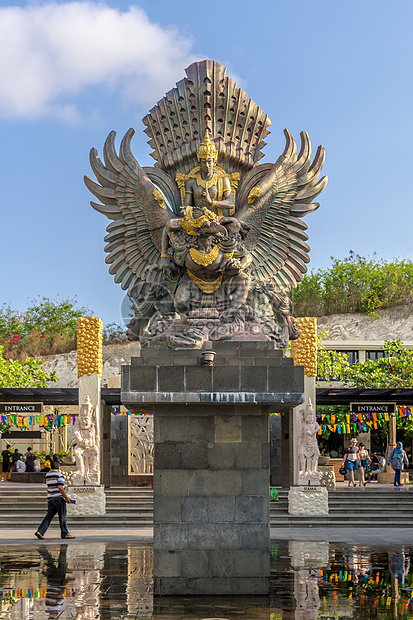 巴厘岛神鹰广场雕像图片