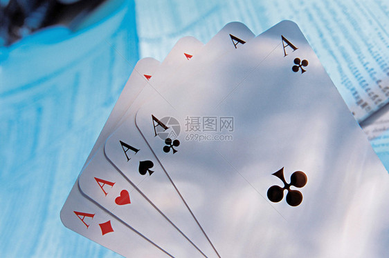 扑克牌三张A图片
