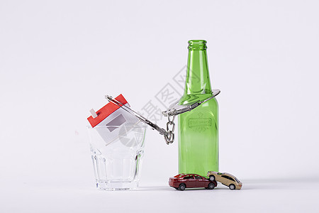酒驾车祸保险高清图片素材