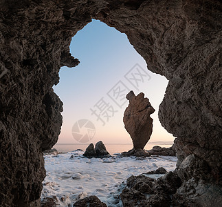 石螺口海滩冬天山洞海景风光背景