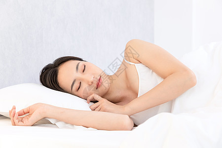 青年居家女性睡觉睡眠图片