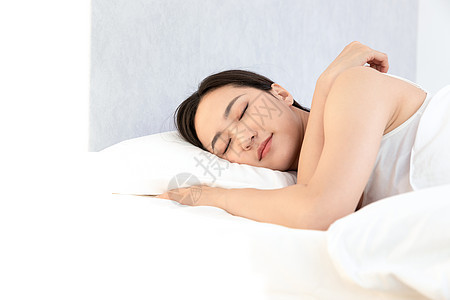 青年居家女性睡觉睡眠图片