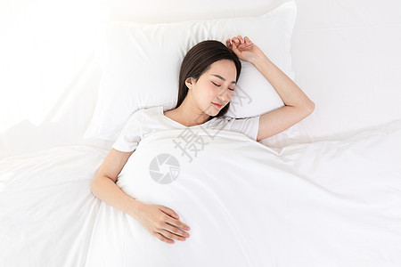 居家青年女性睡觉睡眠图片