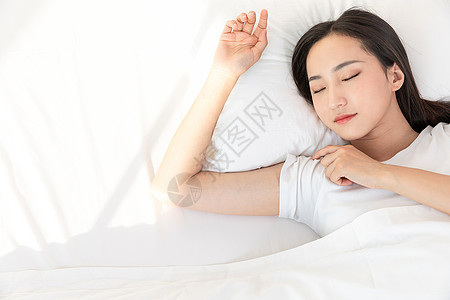 居家青年女性睡觉睡眠图片