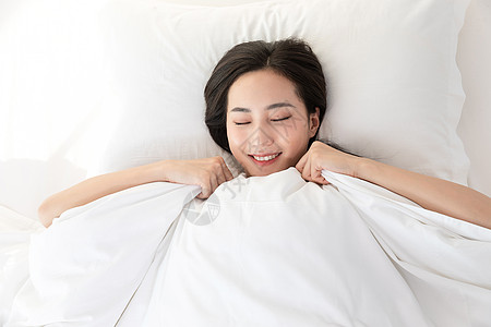 居家青年女性睡觉睡眠图片