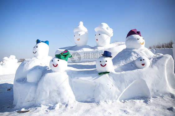  哈尔滨雪人谷图片