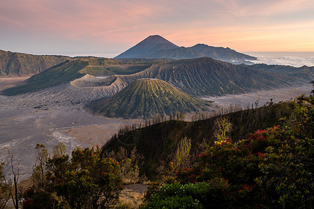 印尼布罗莫火山图片