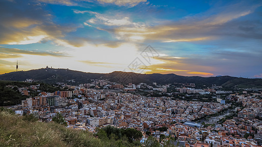 西班牙巴塞罗那城市夜景天际线图片