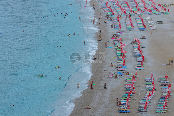 夏季蓝色爱琴海沙滩海边旅游度假图片