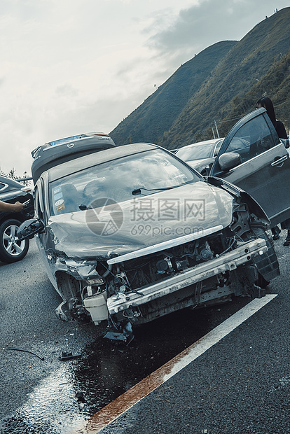 高速路车祸图片