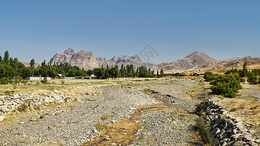 阿塞拜疆荒凉旷野图片