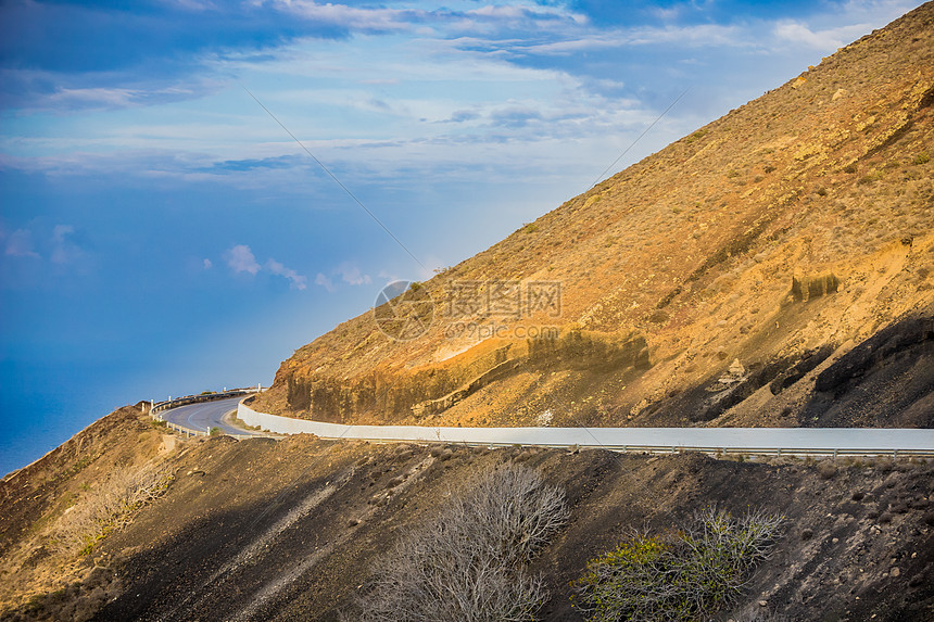 圣托里尼盘山路图片