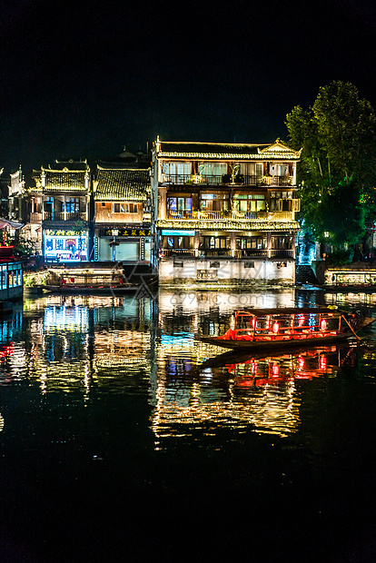 凤凰古城夜景图片