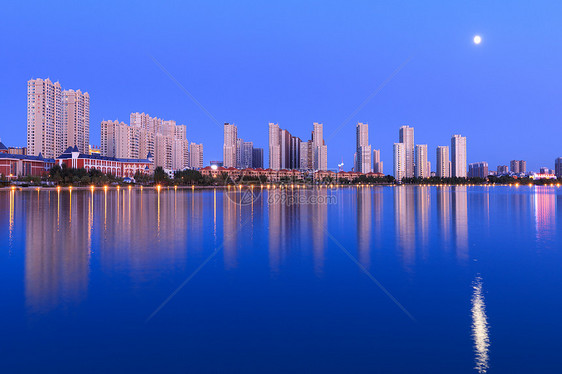 黑龙江省大庆市三永湖夜景图片