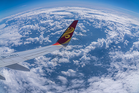 地球上飞机远行云南天高清图片