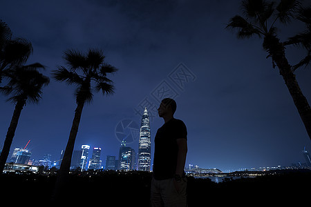 夜景深圳春笋华润中心大厦图片