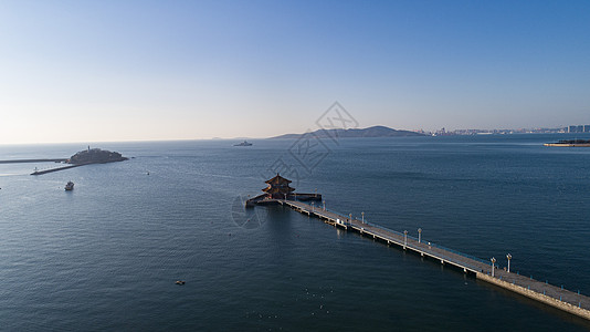 海军码头青岛湾栈桥小青岛风光背景