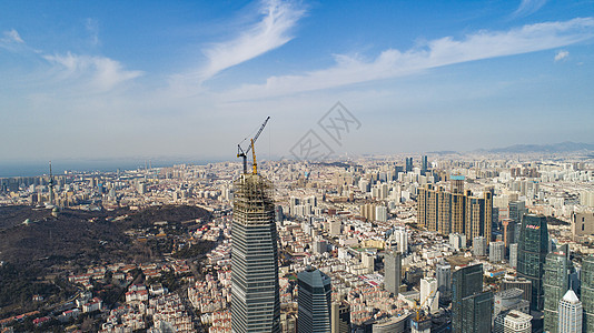 青岛沿海一线城市高楼景观背景图片