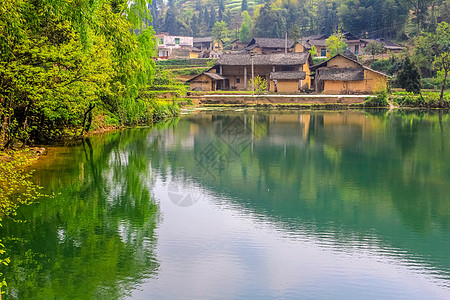 水坡碧水深潭背景