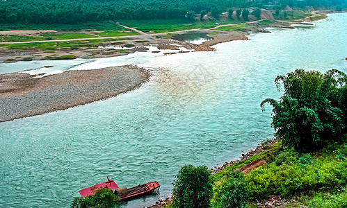 遵义赤水赤水河畔背景