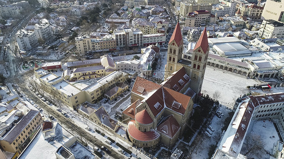 青岛天主教堂雪景图片