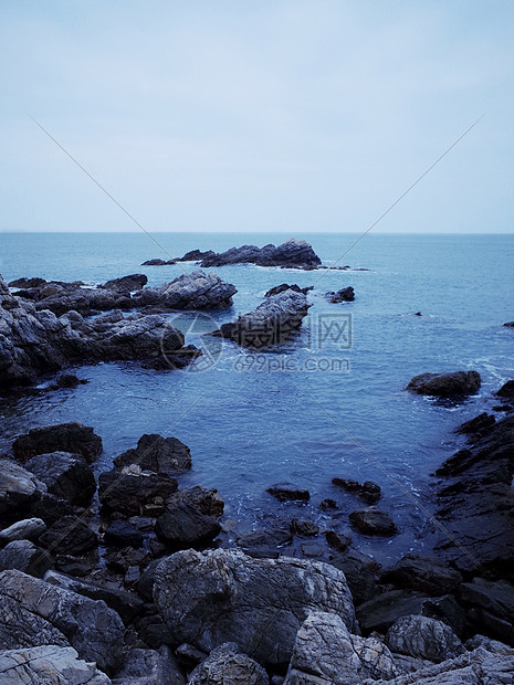 深圳东西涌傍晚海边沙滩夜景图片