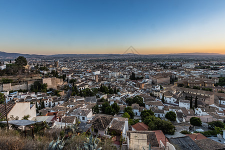 西班牙城市格拉纳达日落图片