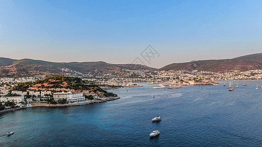 航拍土耳其地中海城市博德鲁姆城市风光高清图片