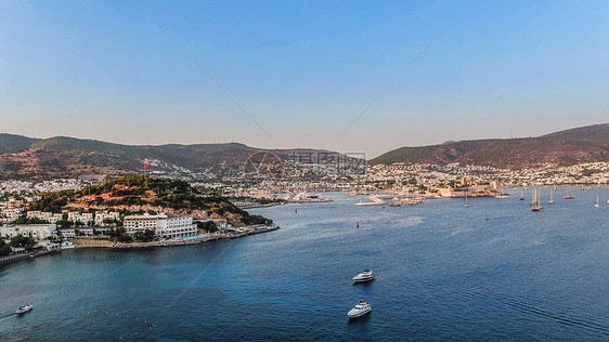 航拍土耳其地中海城市博德鲁姆城市风光图片