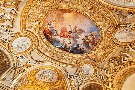 法国巴黎卢浮宫博物馆金碧辉煌壁画背景图片