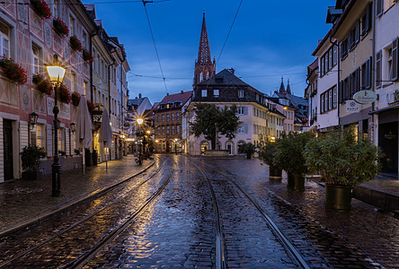 德国城市雷根斯堡老城夜景图片