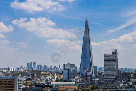 燃烧英国伦敦英国伦敦金融城碎片大厦天际线背景